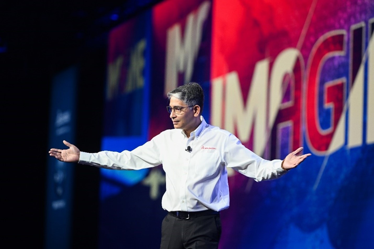 A keynote speaker takes center stage at 3DEXPERIENCE World 2024